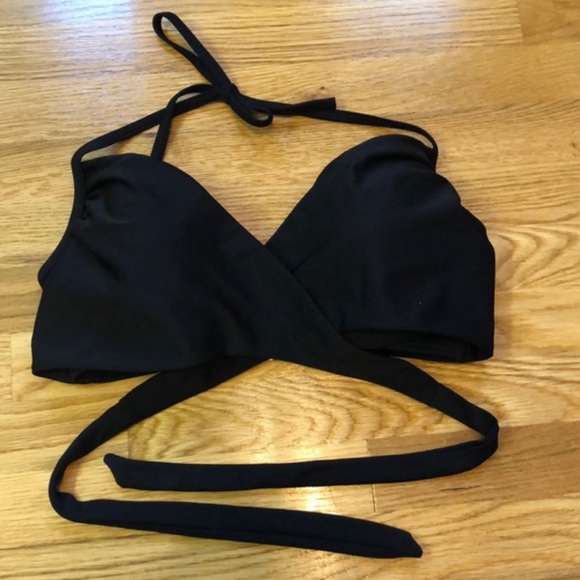 Victoria's Secret Bathing Suit Top/Bikini Top - Picture 1 of 4